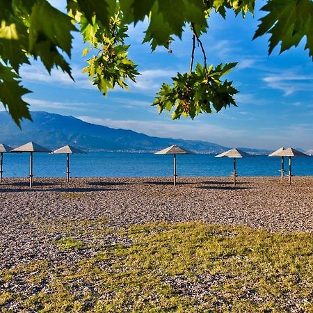 Nafpaktos Beach Luxury Suites Exterior foto